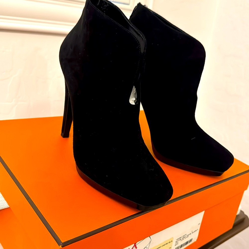 Hermes Low Cut High Heel Shoes
